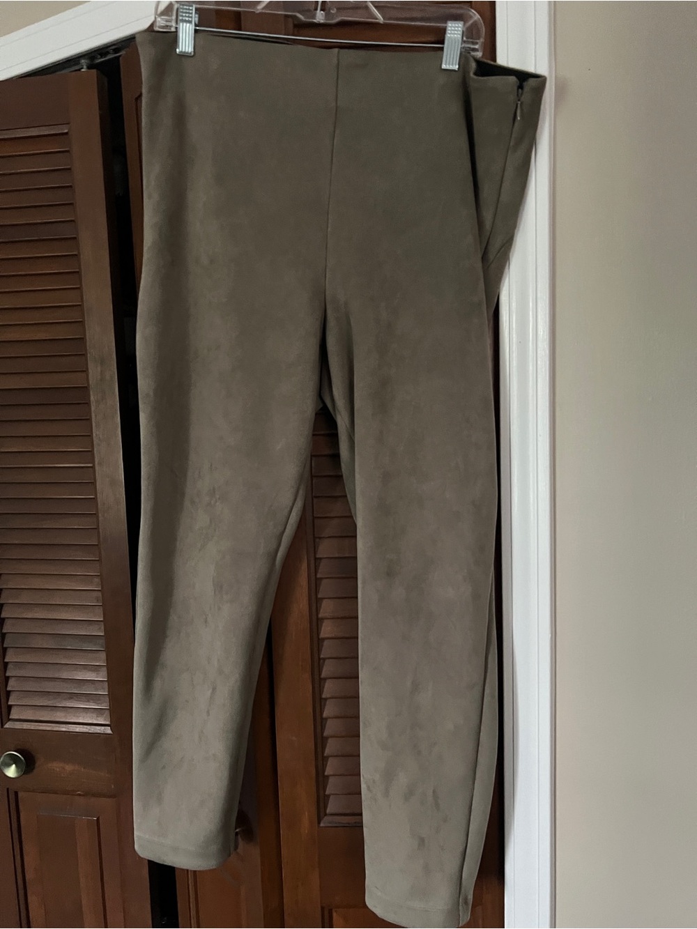 Ann Taylor women’s Olive Stretch Casual Pants xl